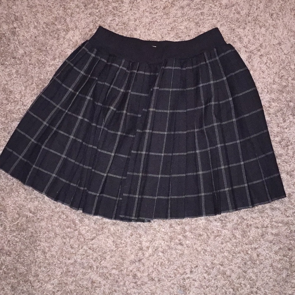 Pleated plaid skirt